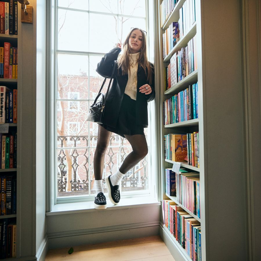 Austin Lift Suede Stud - Black - Image 8